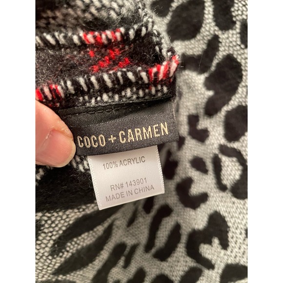 Coco + Carmen Large wrap 2 sided red green plaid / animal print reversible - Picture 4 of 5